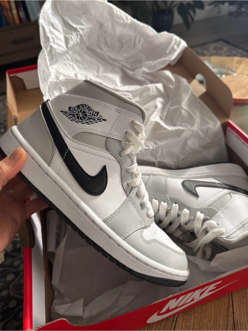Jordan 1 Mid Women's Sneakers - White/Gray/Black